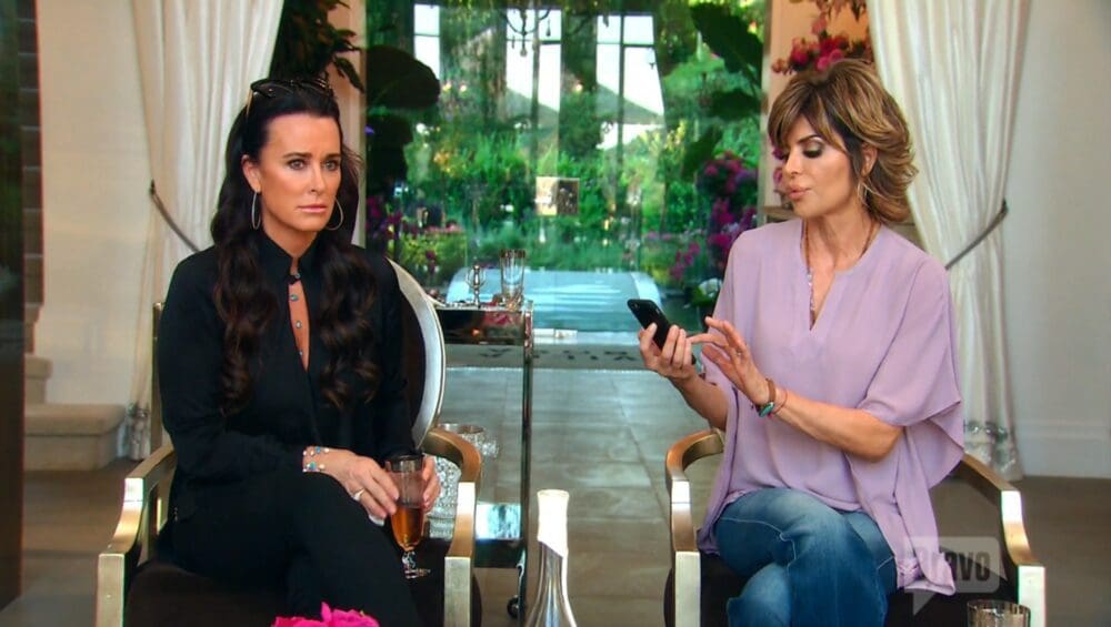 Kyle Richards Slams Lisa Rinna’s “Not Nice” Comments About Sutton Stracke