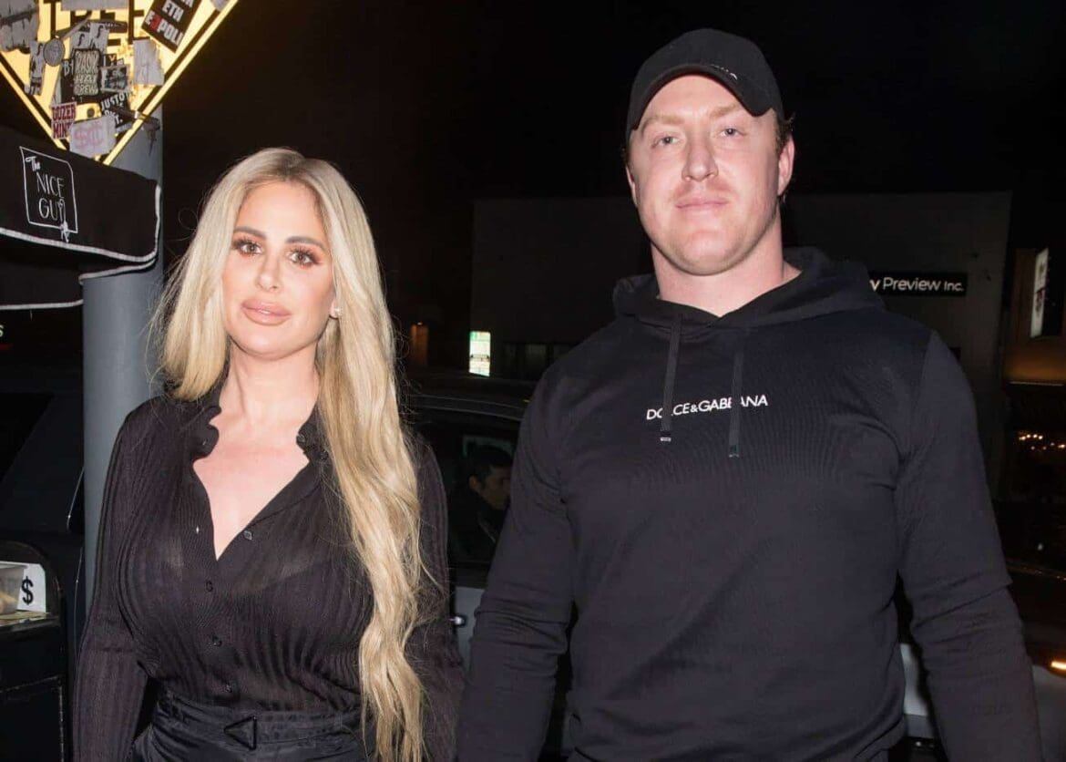 Kim Zolciak, Kroy Biermann Kim Zolciak stands side by side with husband Kroy Biermann prior to filing for divorce.