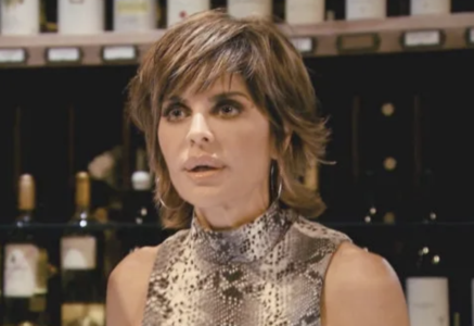 Lisa Rinna Calls RHOBH a "Sinking Ship"