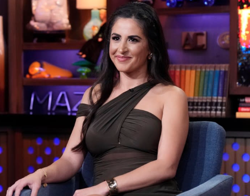 ‘The Valley’ Star Michelle Saniei Moves In With Boyfriend Aaron Nosler Amid Ongoing Divorce & Talks Having Babies With Aaron 6 ‘The Valley’ Star Michelle Saniei Moves In With Boyfriend Aaron Nosler Amid Ongoing Divorce & Talks Having Babies With Aaron
