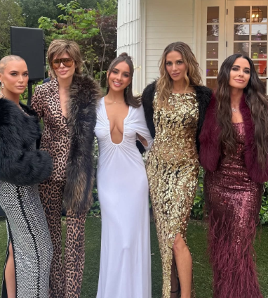 Dorit Kemsley’s Unexpected Reunion with Kyle Richards, Teddi Mellencamp, and Lisa Rinna 7 Dorit Kemsley’s Unexpected Reunion with Kyle Richards, Teddi Mellencamp, and Lisa Rinna