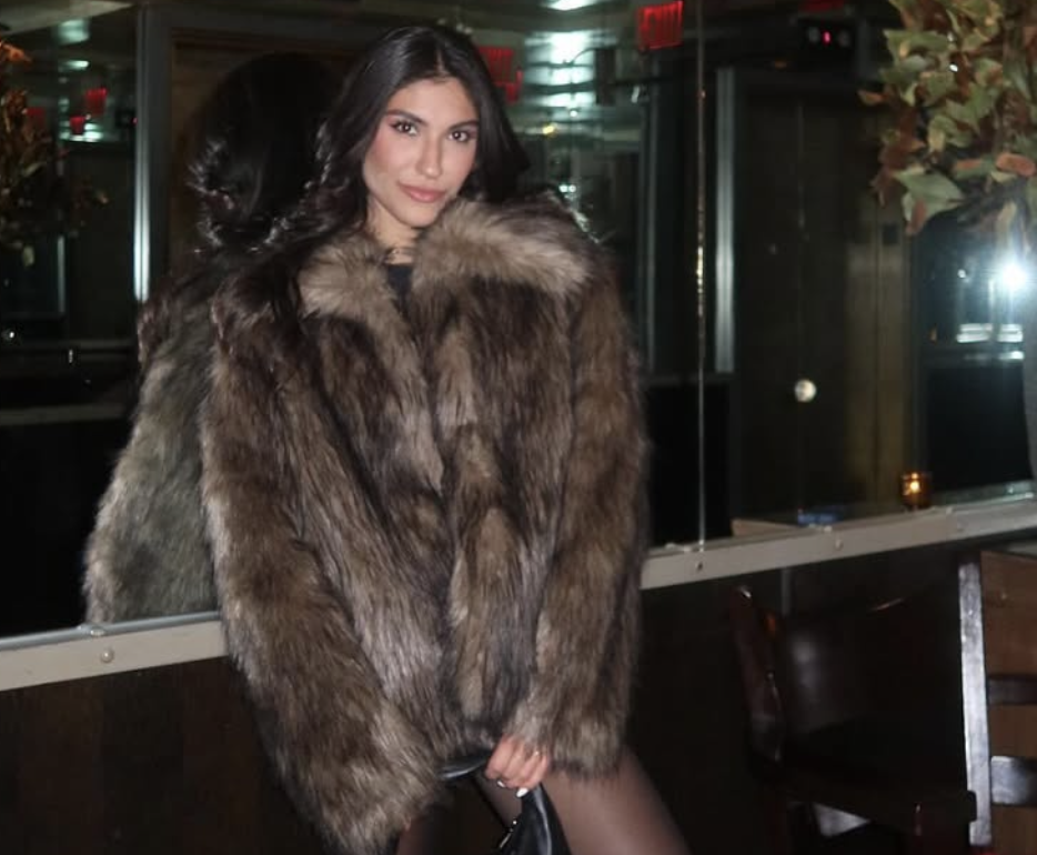 Alexia Echevarria Ex-Stepdaughter Sophia Nepola Exposes RHOM: Calls Show “Fake,” Blasts Editing, and Says Alexia & Todd Are Just “Friends” 6 Alexia Echevarria Ex-Stepdaughter Sophia Slams RHOM as “Fake,” Says Producers “Manipulate” Scenes and Defends Dad Todd’s Image