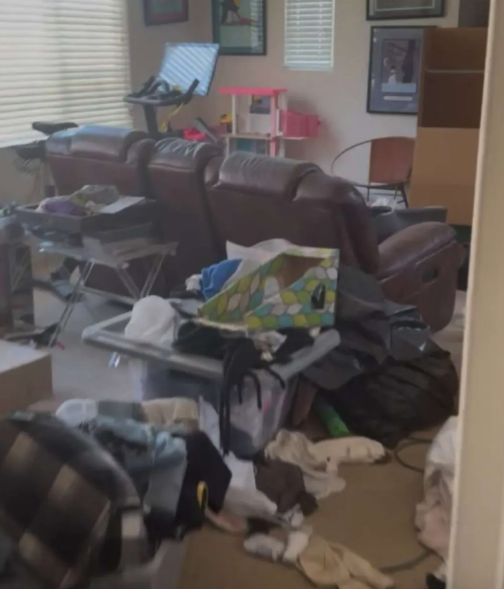 Denise Richards Accuses Ex Aaron Phypers of Trashing Their Shared Home Amid Divorce Battle 8 Denise Richards Accuses Ex Aaron Phypers of Trashing Their Shared Mansion Amid Divorce Battle