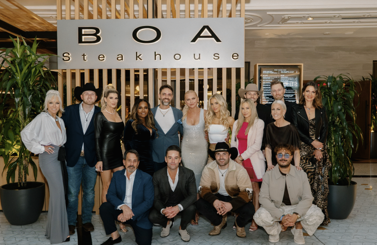 McBee Dynasty Star Galyna Saltkovska Rings In Her Birthday With a Star-Studded, Cross-Franchise BravoCon Dinner 8 McBee Dynasty Star Galyna Saltkovska Rings In Her Birthday With a Star-Studded, Cross-Franchise BravoCon Dinner