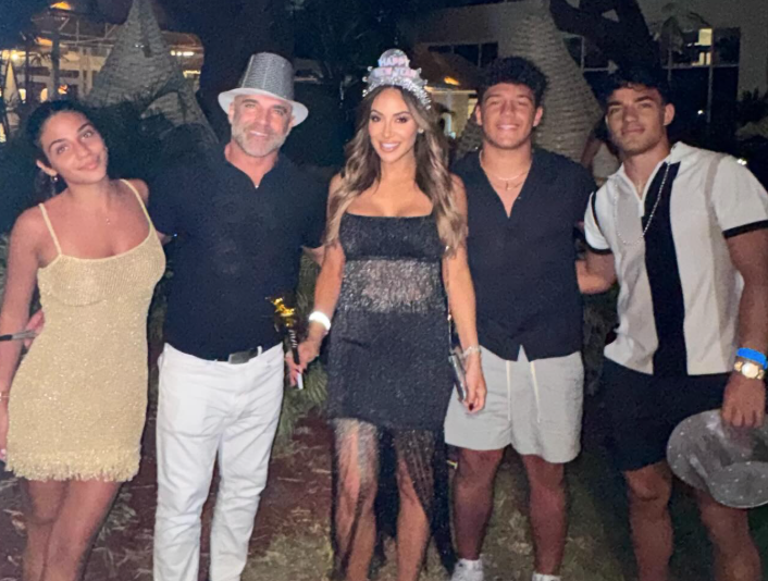 Melissa Gorga Shares Travel Frustration After Being Stranded Abroad 6 Melissa Gorga Shares Travel Frustration After Being Stranded Abroad