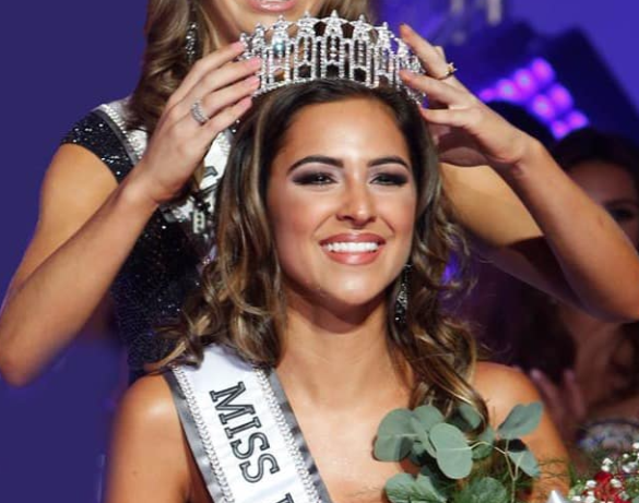 Rosie DiMare Says She Has Proof After Claiming Kelsey Swanson’s Ex Paid Off Miss Rhode Island Judges Rosie DiMare Says She Has Proof After Claiming Kelsey Swanson’s Ex Paid Off Miss Rhode Island Judges