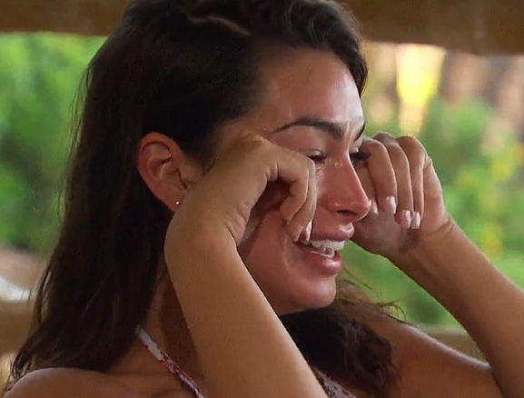 Ashley Iaconetti Apologizes For Crying So Much On RHORI And Opens Up About Her Anxiety Triggers