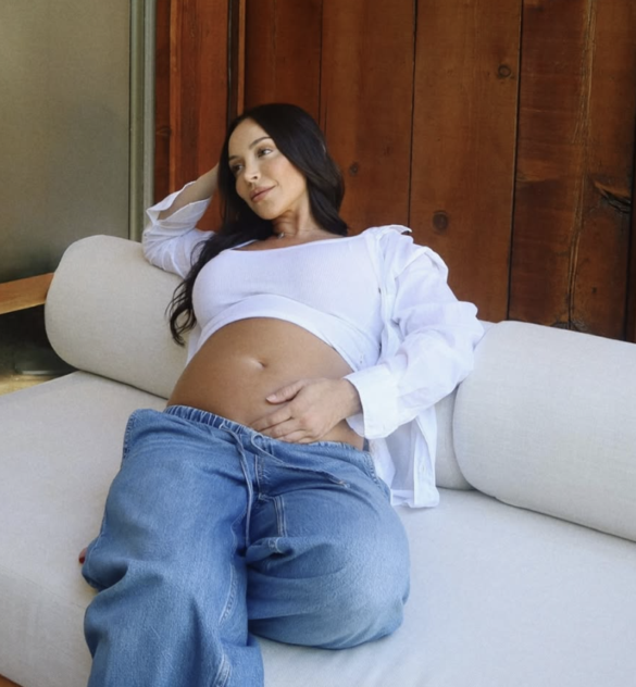 Kyle Richards Is Going To Be A Grandma As Farrah Brittany Announces She’s Pregnant With Her First Baby Kyle Richards Is Going To Be A Grandma As Farrah Brittany Announces She’s Pregnant With Her First Baby