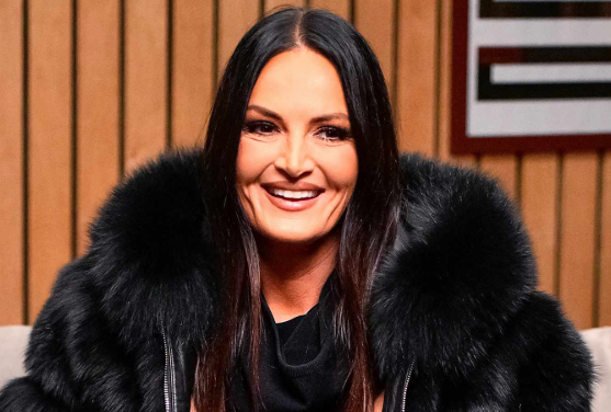 Lisa Barlow Defends Real Housewives Legacy And Says Money Doesn’t Spare You From Marriage, Friendship Or Family Problems