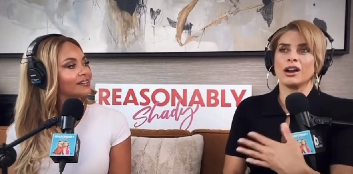 Robyn Dixon Questions If Vicki Gunvalson Was Uncomfortable In Atlanta Because RHUGT Party Was Centered Around Black Housewives