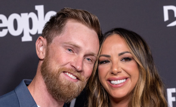 Kristen Doute And Luke Broderick Shut Down Breakup Rumors As Luke Jokes About What They Actually “Split”